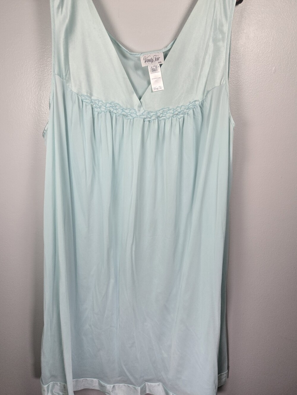Vintage Vanity Fair Women's Full Slip Nighgown 2XL Nylon Satin Sheer Embroidered